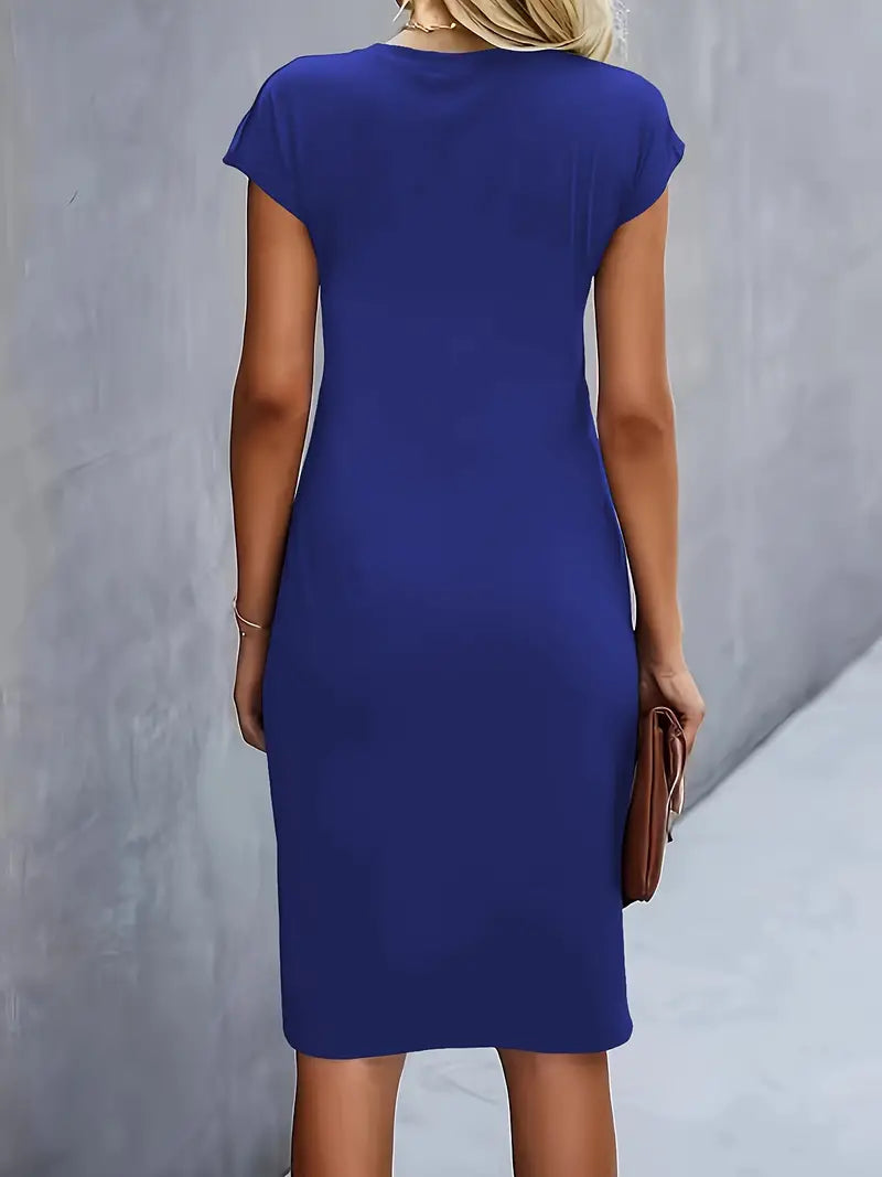 Madison – Robe sans manches à col rond et coupe ajustée