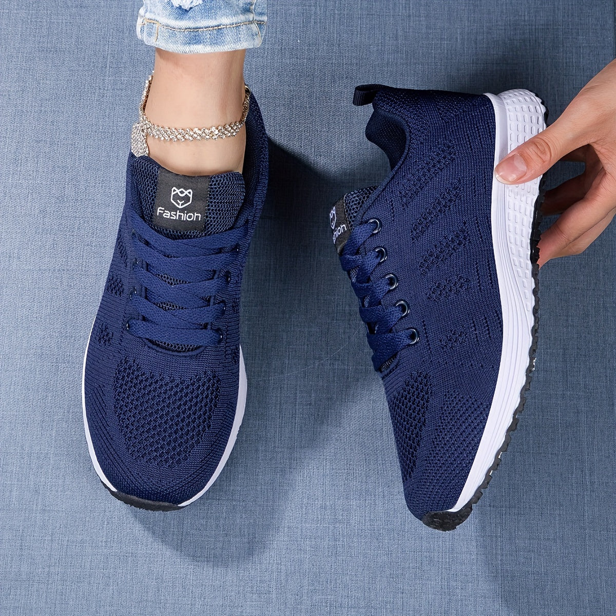 Megan - Stylowe buty sportowe z sznurowaniem