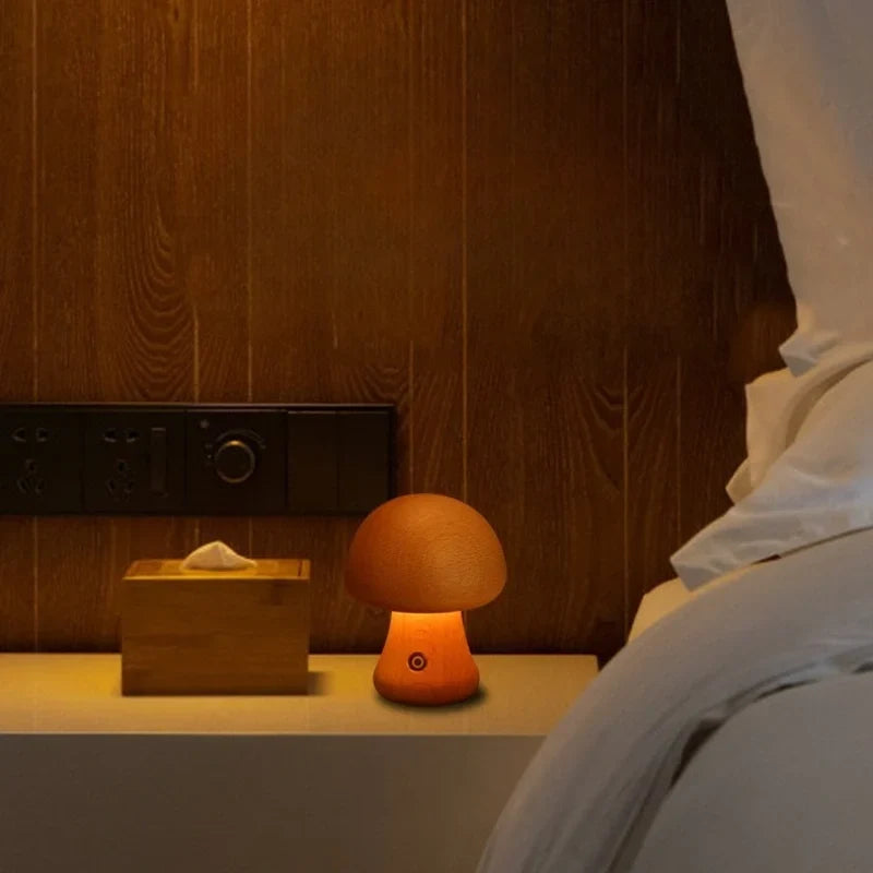 Mushwood - Lámpara de mesa de madera con diseño de seta