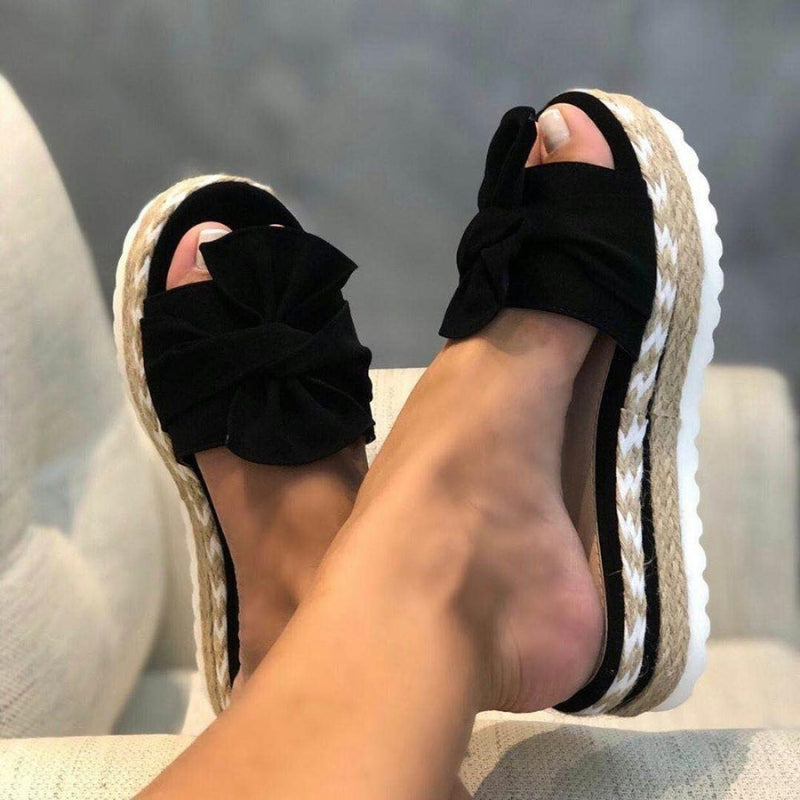 Lena – Sandale elegante cu deschidere la vârf și talpă ușoară