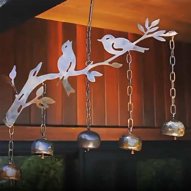ChimeBird – Carillon éolien avec crochet intégré et design inspiré des oiseaux