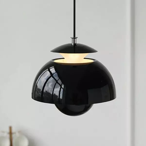 AuraSphere - Nowoczesna lampa wisząca z warstwowym wzorem i centralnym kulistym akcentem