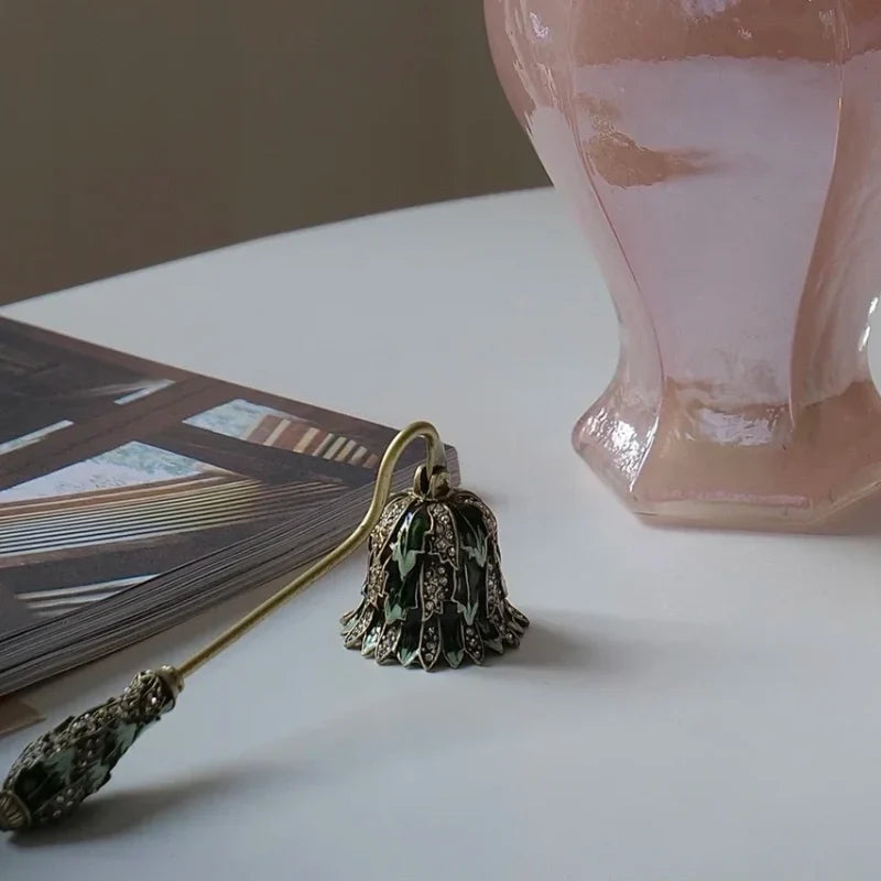 BloomSnuffer - Candle Snuffer With Floral Motifs