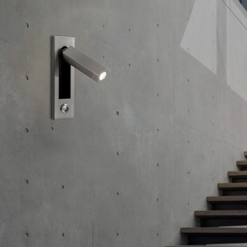 NovaGlow - Lampada da Parete LED Regolabile con Interruttore Estraibile