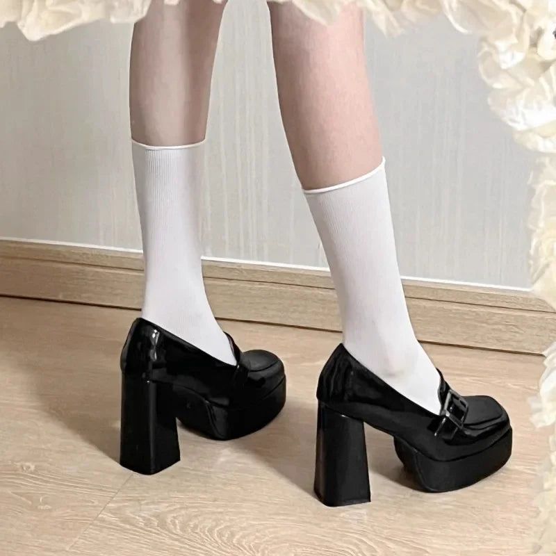 Scarpe con zeppa da donna con cinturino a fibbia
