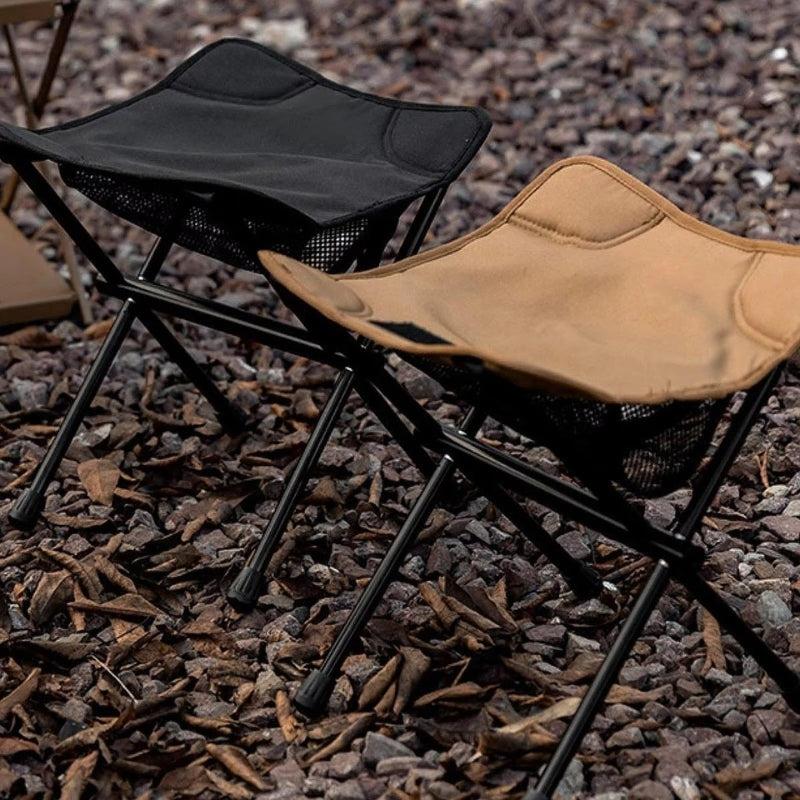 SitFold – Sgabello pieghevole con design antiscivolo e portatile