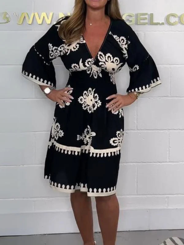 ChicGrace™ - Modieuze Comfort Jurk Met V-Hals