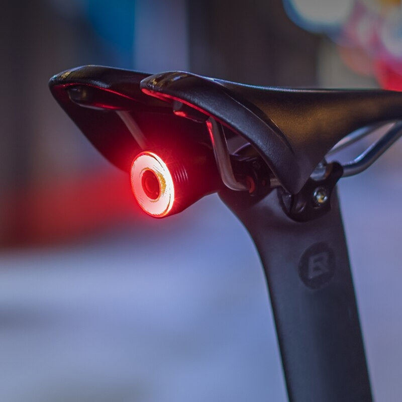 CycleGlow - Fietsen Achterlicht met Remdetectie en USB Oplaadbaar Ontwerp