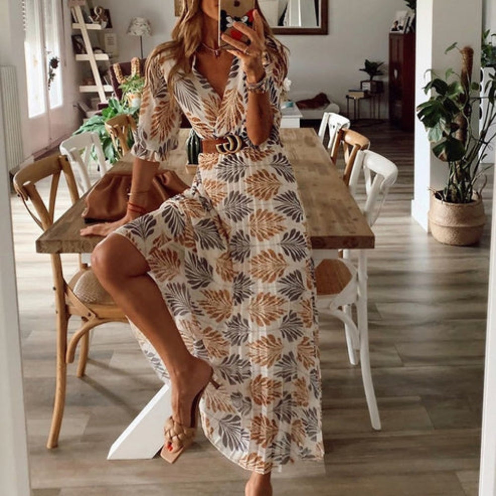 Liliane – Maxi dress with short sleeves and flowing floral pattern