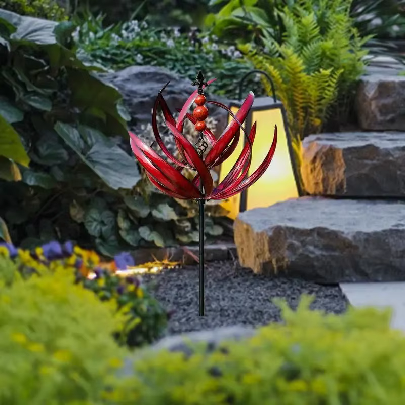 GardenBreeze – Dekorativní zahradní větrník s motivem lotosu