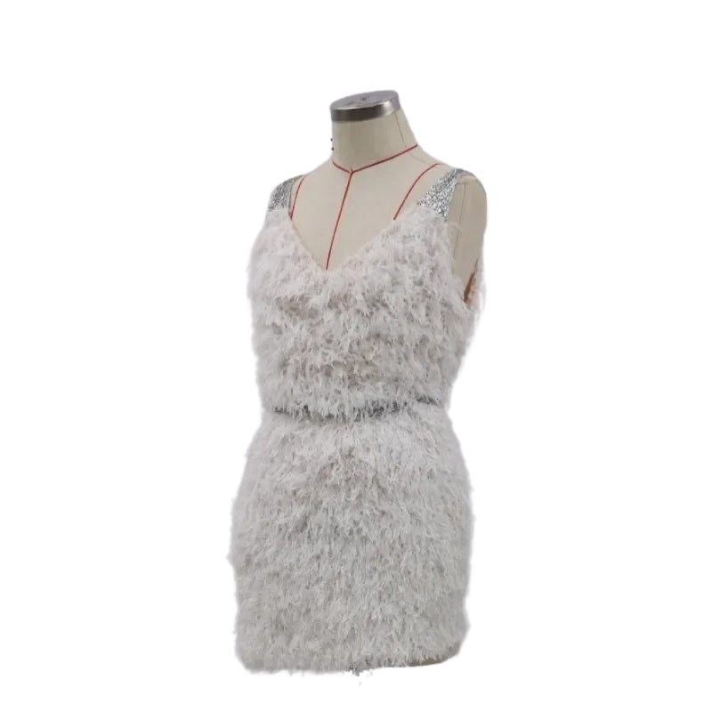 Juna – Elegantní mini šaty s nastavitelnými ramínky a volným střihem