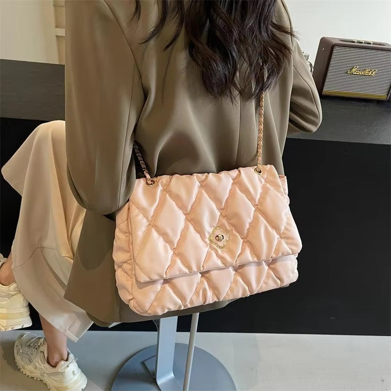 Dahlia – Borsa a tracolla a grande capacità con catena e zip