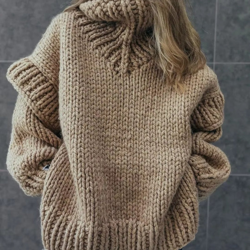 Halen – Pulover oversized cu mâneci lungi, guler înalt și detalii rib