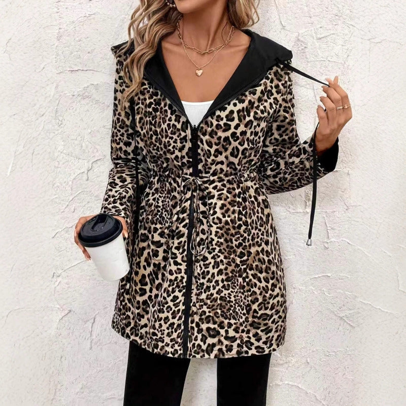 Chloe - Double sided hooded coat with zip closure