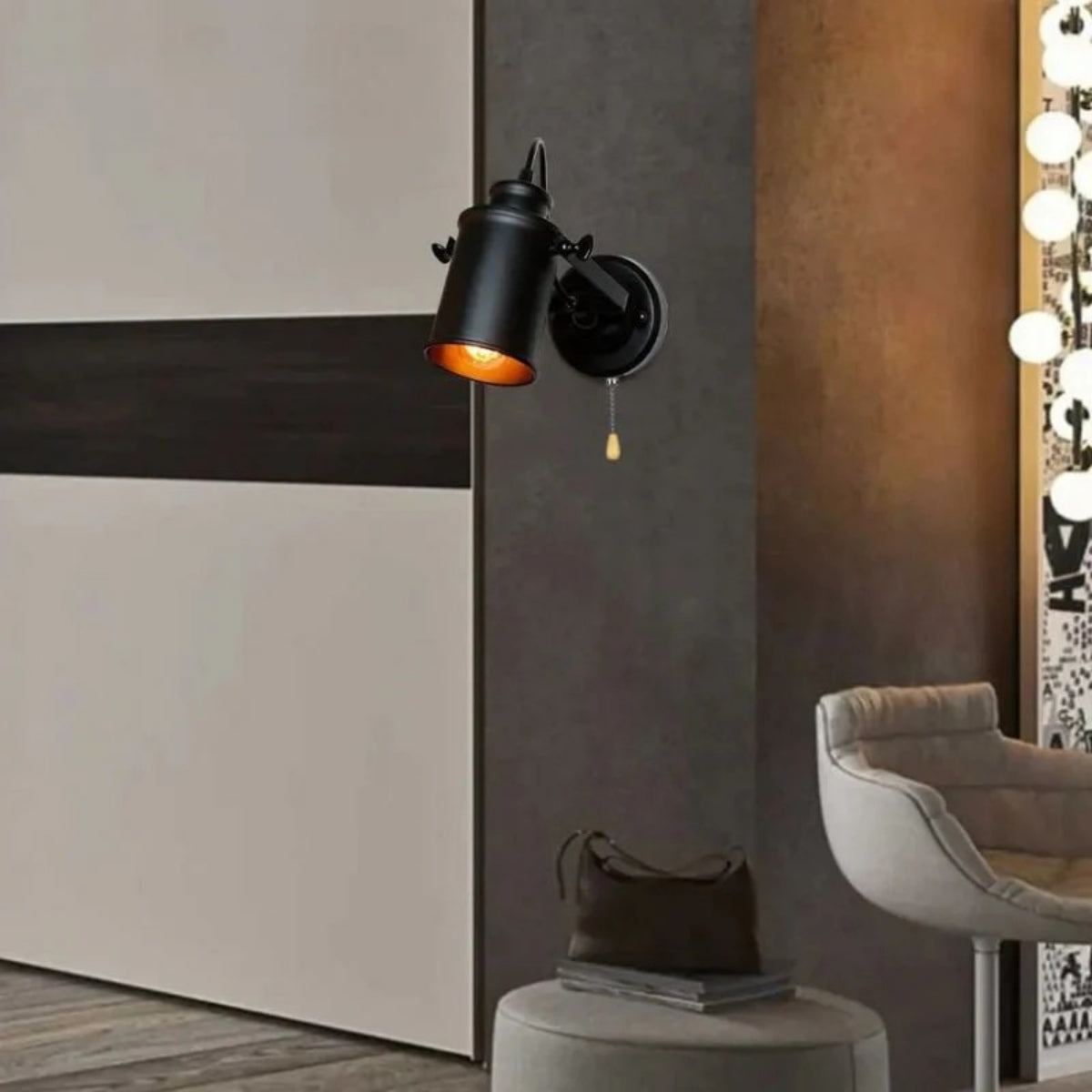 LumoFlex – Nastaviteľná nástenná lampa na vnútorné osvetlenie