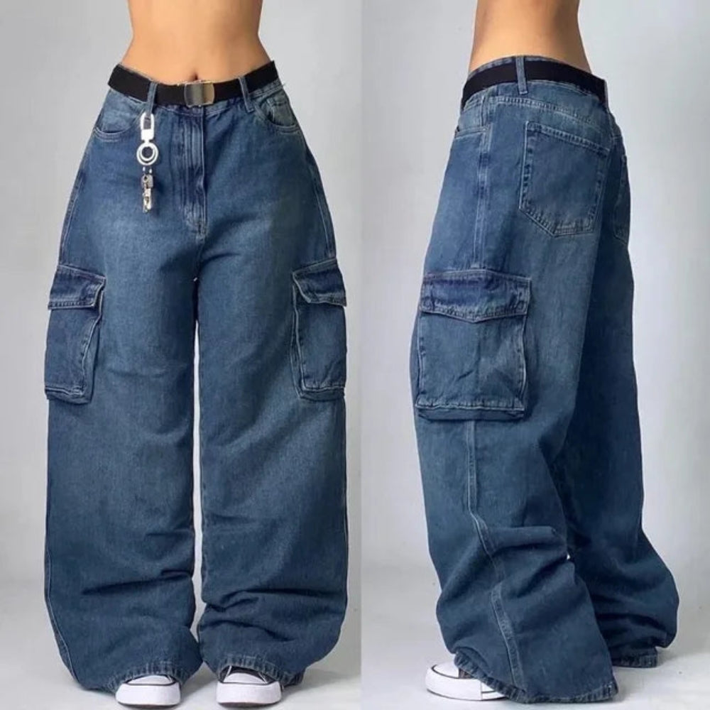 Amara – Elegant loose pants with functional pockets and high waistband