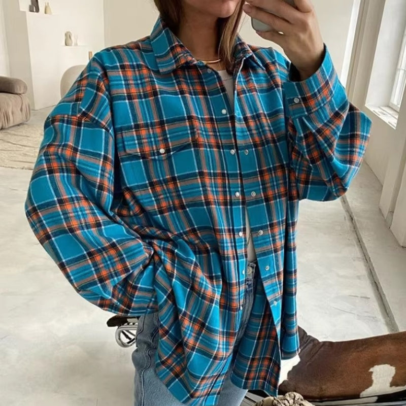 Clara - Oversize'owa koszula z długimi rękawami i guzikami