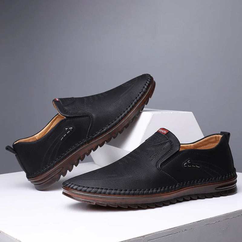 Axton – Slip-Ons with Round Toe and Soft Sole
