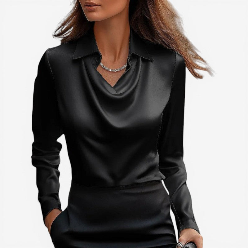 Blusa da donna aderente con collo alto e design sartoriale