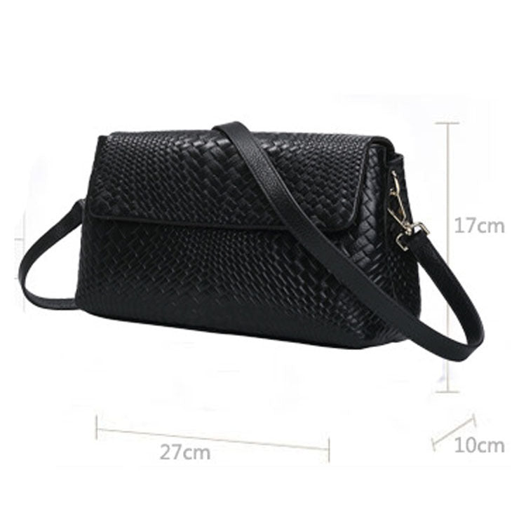 Emma - Trendy woven shoulder bag with long straps