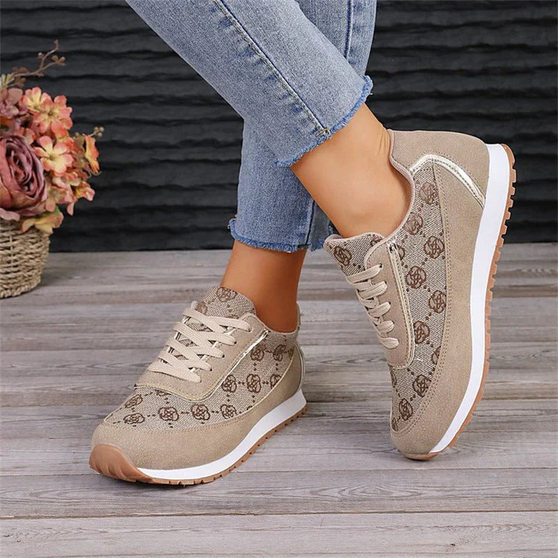 Alia - Feminine and Comfortable Flats with Floral Touches