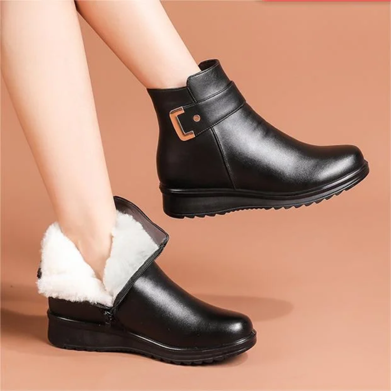 Felicity - Non slip ankle boots with side zipper