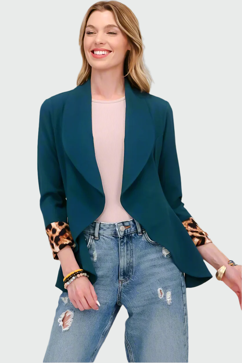 Amara - Modern open-front blazer with rolled-up sleeves and comfortable fit