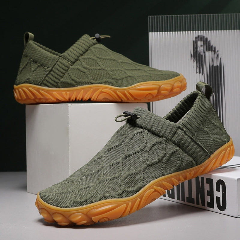 Logan - Round toe sneakers with non-slip design