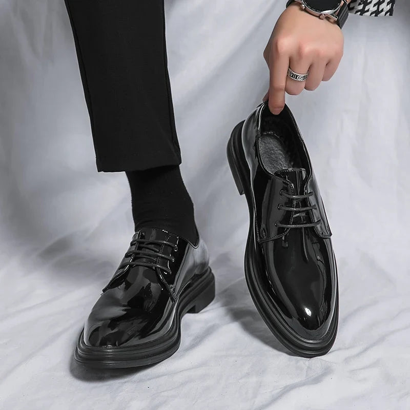 Męskie sznurowane buty w szpic