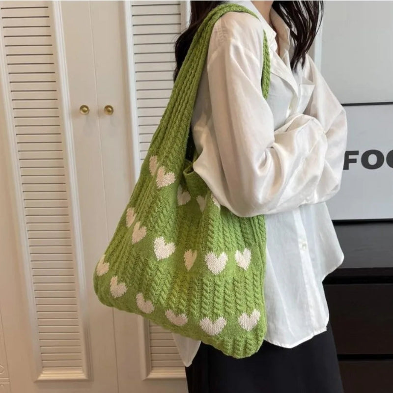 Demi – Borsa tote con manici e design ricamato a cuore