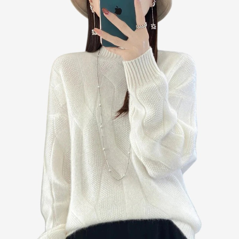 Alara – Long Sleeve Sweater With Loose Fit