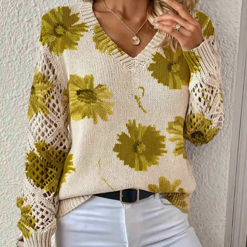 Ava - Long sleeve printed sweater with V neck