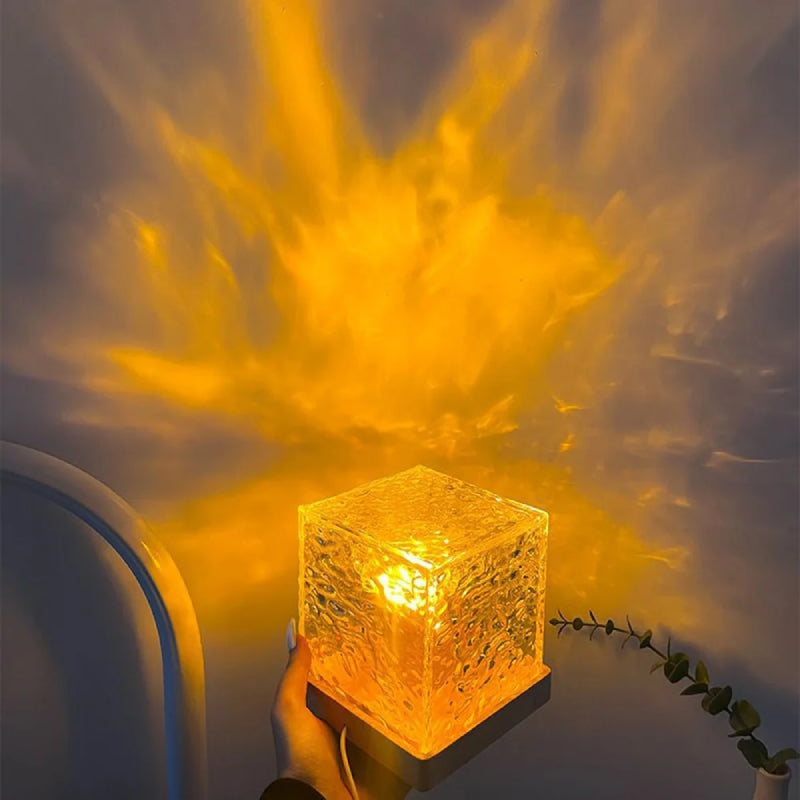 RippleGlow – Lampada Proiettore con Effetto Onde d’Acqua e Design Ricaricabile