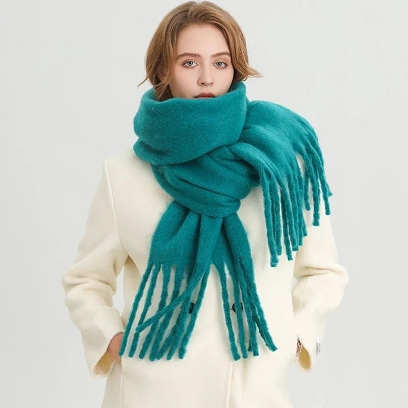 Dominic - Sciarpa Grande con Frange | Facile da Drappeggiare e Stilizzare | Taglia Standard | Vari Colori (Verde, Rosa, Marrone)