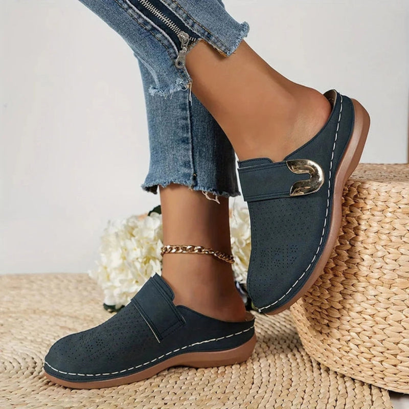 Slippery - Women's Slip-On Slippers with Cushioned Flexible Sole