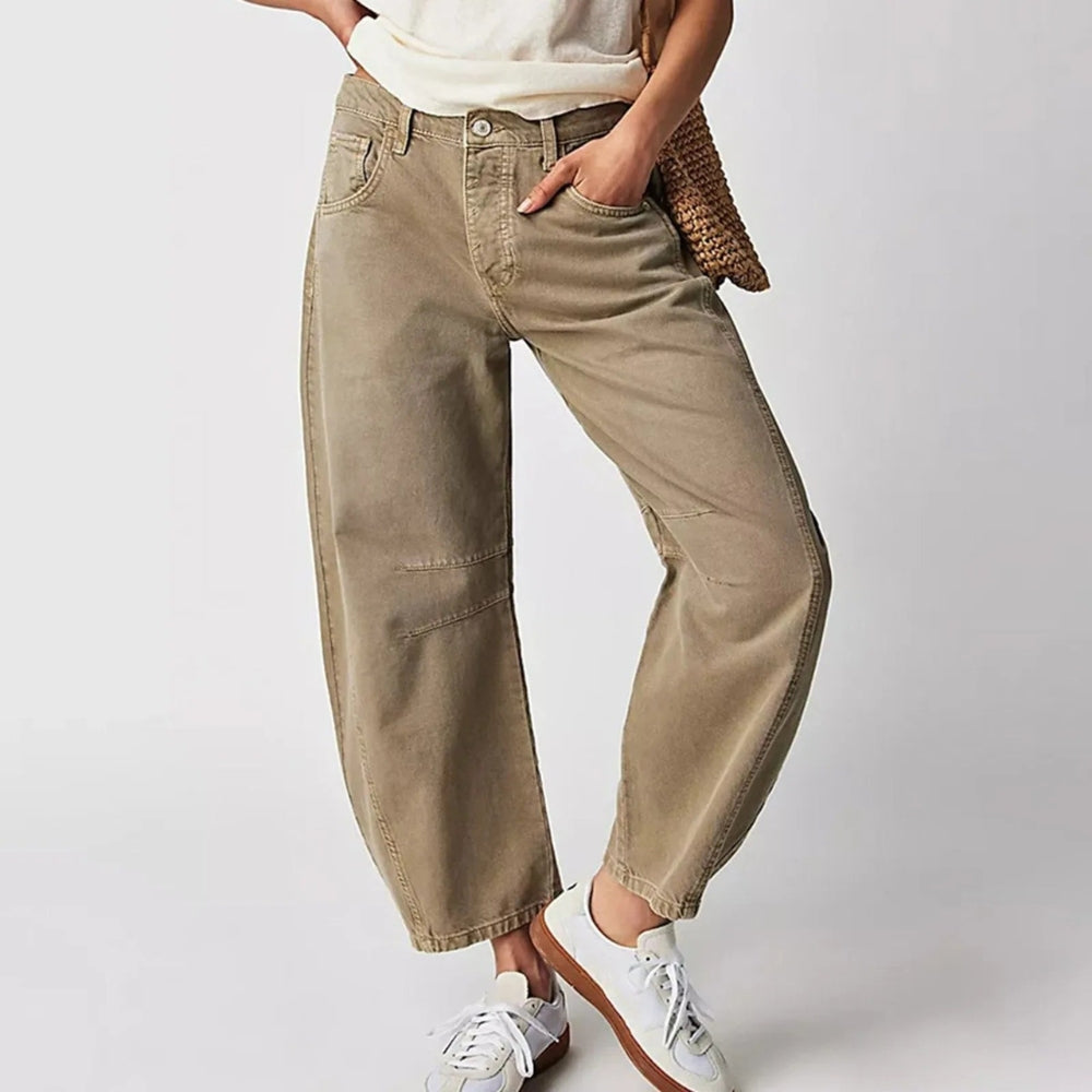 Mia - Slim fit high waist pants with streamlined cut and functional pockets