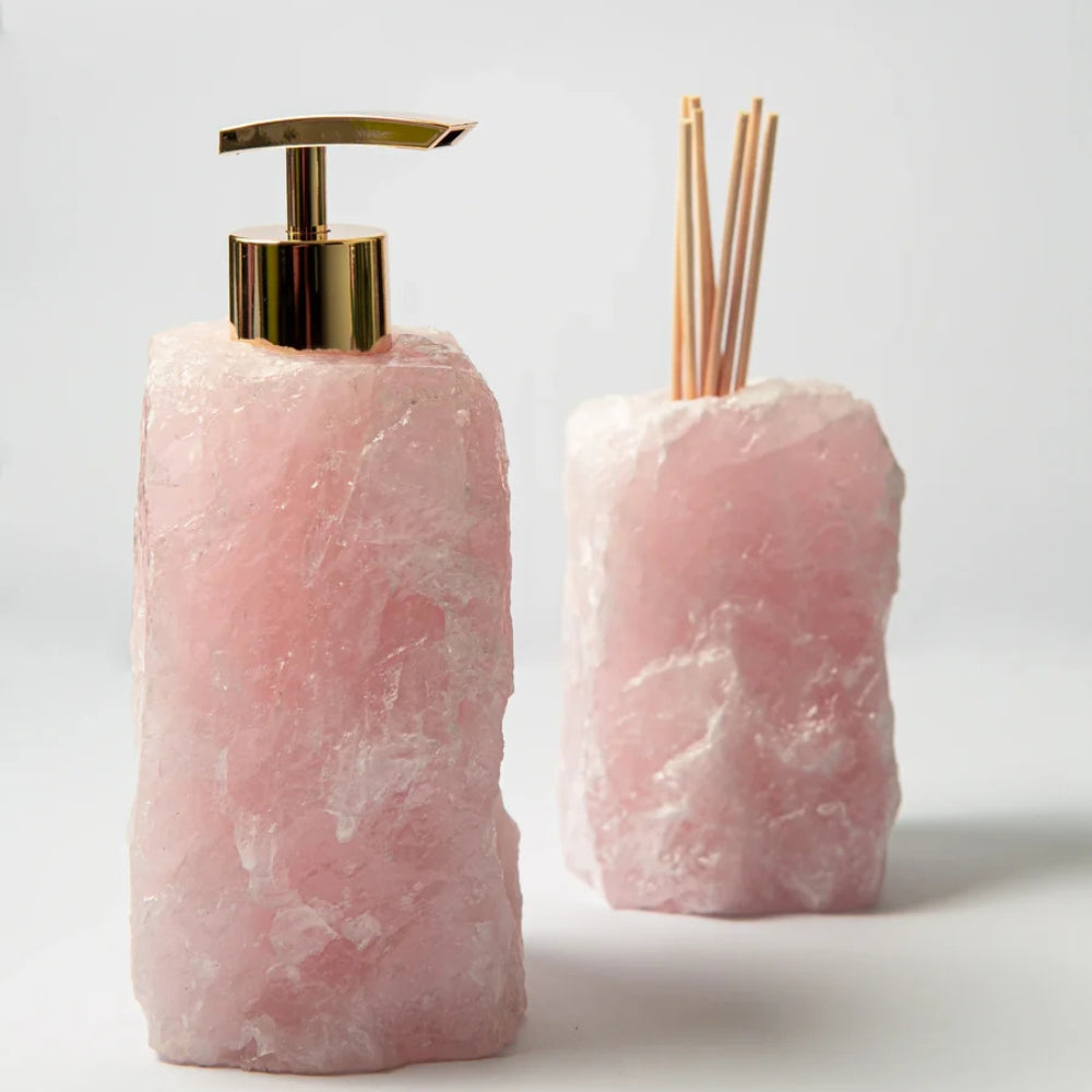 GlowMist – Geometric soap dispenser with sculpted shape and smooth pump design