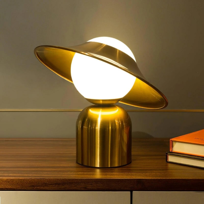 LumiBall – Lampă de masă LED cu capac și design inspirat de minge