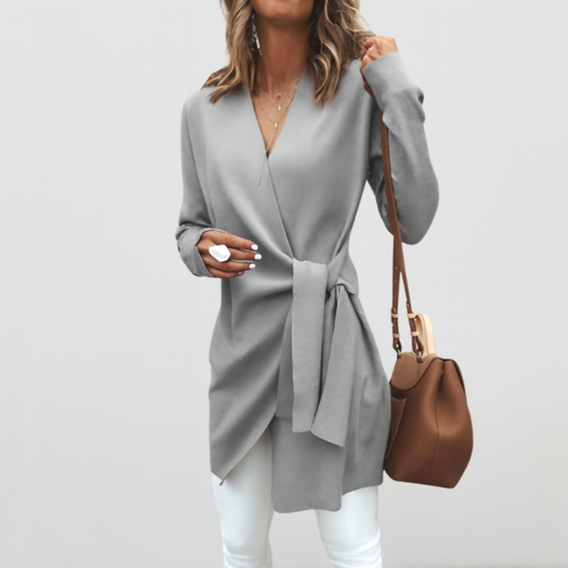 Clara – Cappotto Leggero con Taglio Moderno e Finiture Raffinate