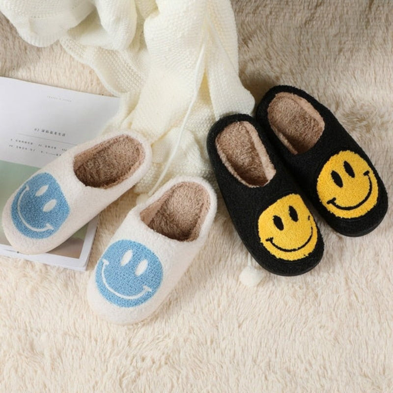 Violet – Slippers with Round Toe and Slip-On Design
