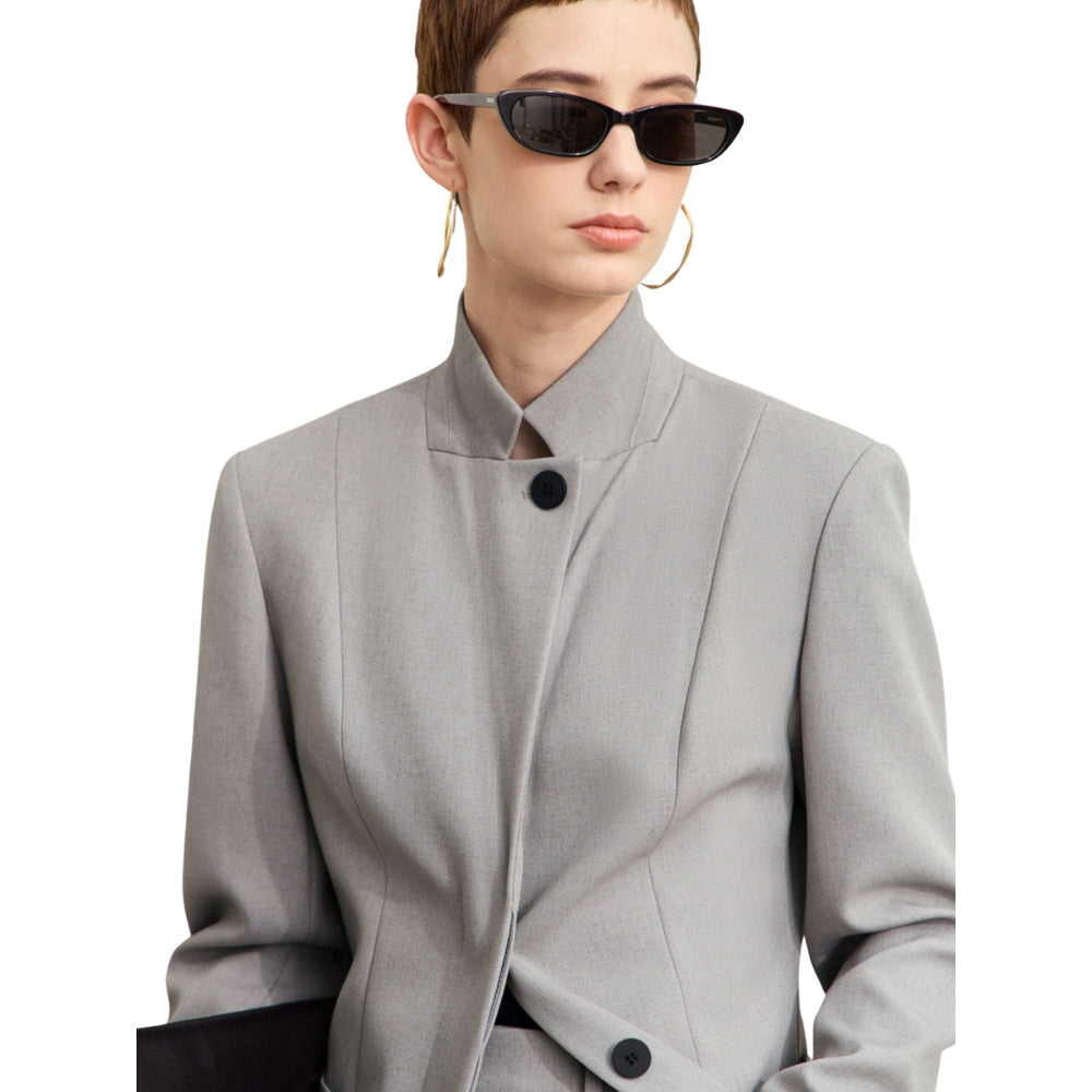 Zoey - Blazer with stand-up collar, multiple pockets and button details