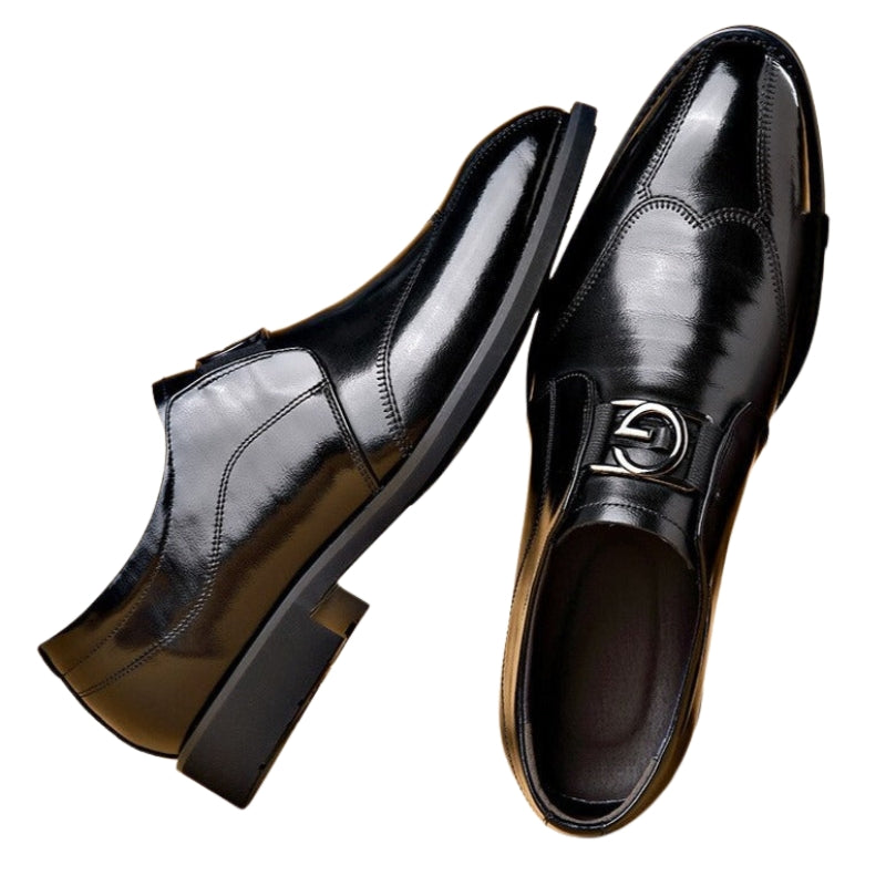 Lincoln – Scarpe moderne con punta affusolata e design con fibbia