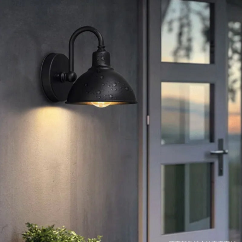 EverGlow – Applique Murale Extérieure Étanche et Durable au Style Classique