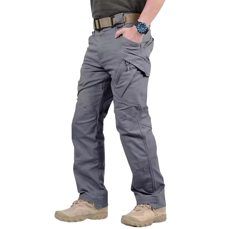Axel – Pantaloni Tactici Impermeabili cu Maiule Buzunare