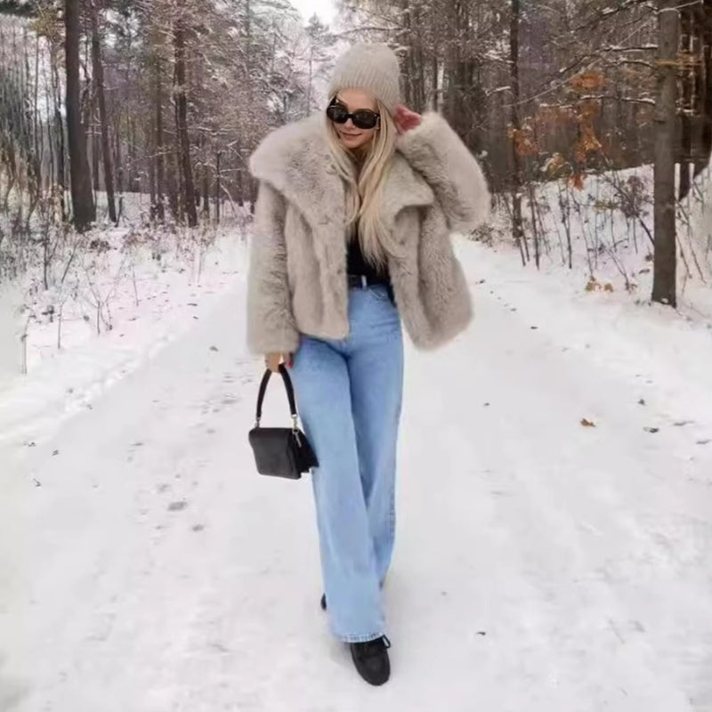Isabella – Jachetă scurtă cu mâneci lungi și detaliu cu buzunare