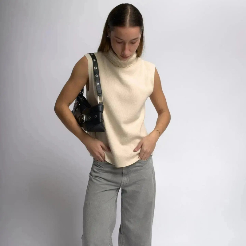 Damska torebka na ramię z zamykaną przegrodą i regulowanym paskiem