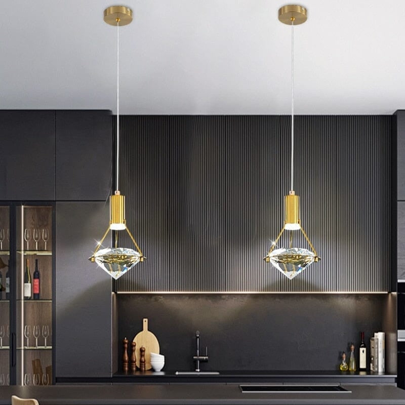 LuxeBeam – Lampă suspendată LED cu design inspirat de diamant pentru iluminat interior