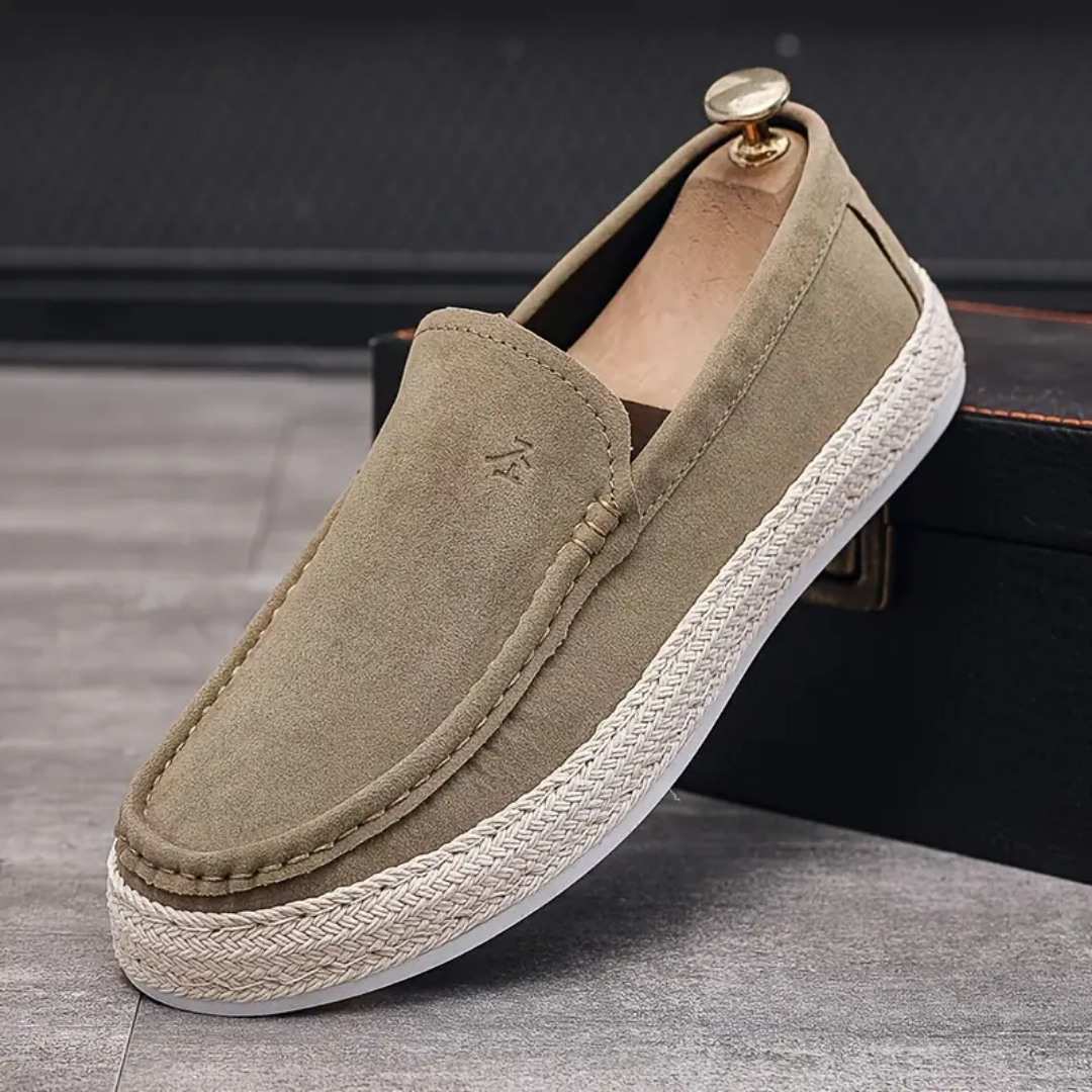 Aiden - Pantofi slip-on cu partea superioară texturată și talpă robustă