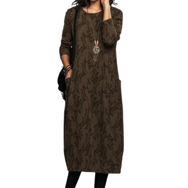 Bianca – Stylish long dress with round neck and side pockets