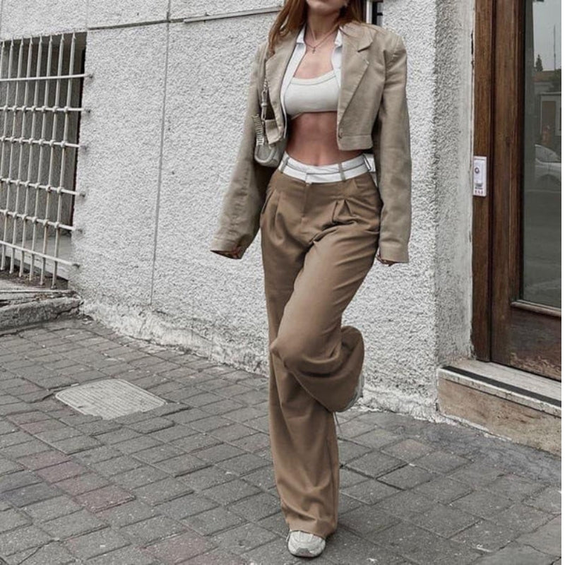 Alina - Elegantné široké nohavice s štruktúrovaným vysokým pásom a jemnými záhybmi